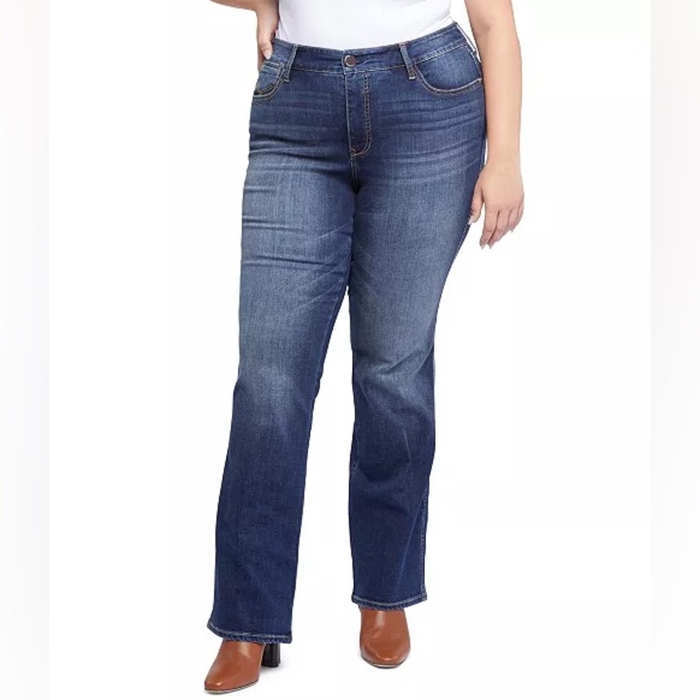 Seven7 Luxe Denim Bootcut Medium Wash Jeans Plus size 24W NEW